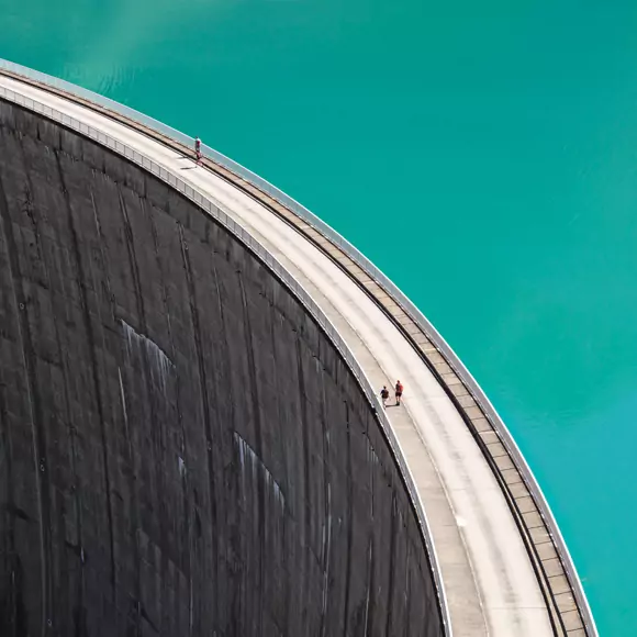 The 4th Dimension – Lifecycle Assessment of Critical Structures